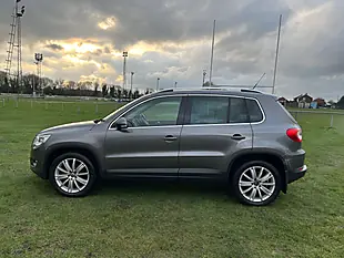 Used 2011 Volkswagen Tiguan Match Grey - Interior and Exterior details 7