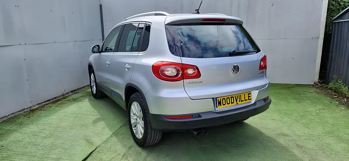 Used 2011 Volkswagen Tiguan Match Silver - Interior and Exterior details 10