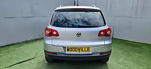 Used 2011 Volkswagen Tiguan Match Silver - Interior and Exterior details 9