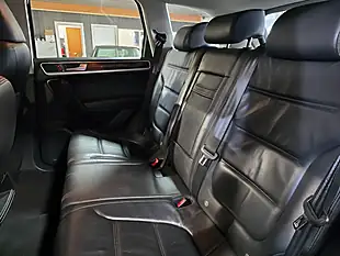 Used 2011 Volkswagen Touareg Se Black - Interior and Exterior details 12