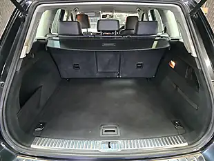 Used 2011 Volkswagen Touareg Se Black - Interior and Exterior details 13