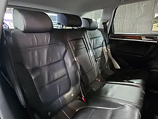 Used 2011 Volkswagen Touareg Se Black - Interior and Exterior details 15