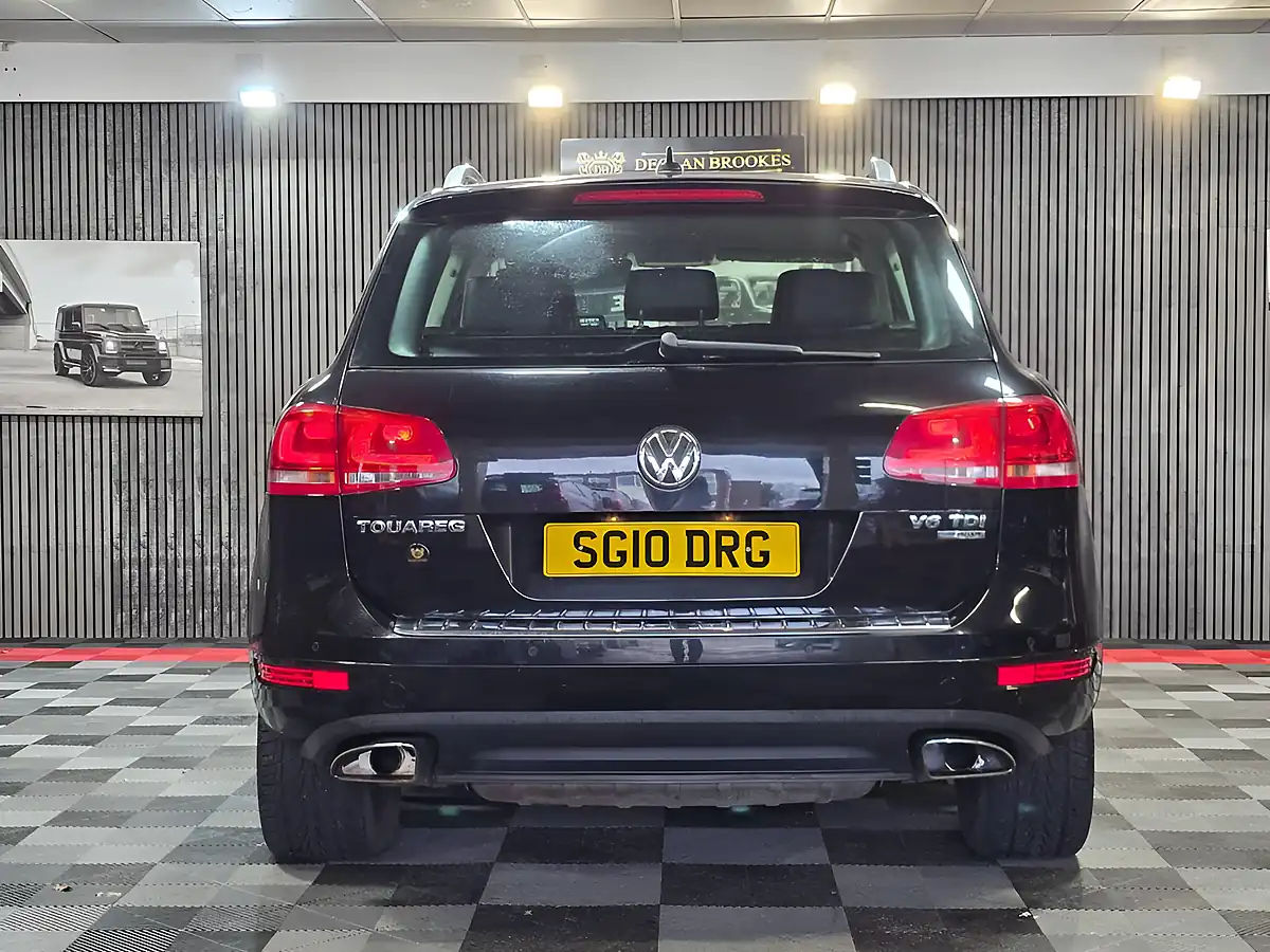 Used 2011 Volkswagen Touareg Se Black - Interior and Exterior details 4