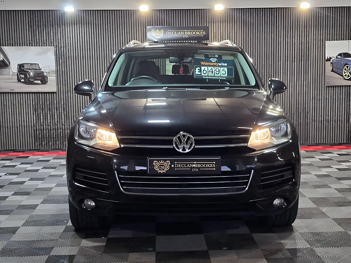 Used 2011 Volkswagen Touareg Se Black - Interior and Exterior details 8