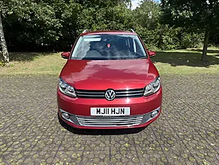 Used 2011 Volkswagen Touran Se Red - Interior and Exterior details 2