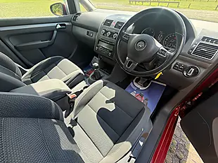 Used 2011 Volkswagen Touran Se Red - Interior and Exterior details 7