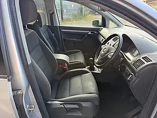 Used 2011 Volkswagen Touran Se Silver - Interior and Exterior details 11