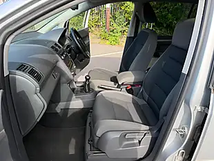 Used 2011 Volkswagen Touran Se Silver - Interior and Exterior details 13
