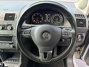 Used 2011 Volkswagen Touran Se Silver - Interior and Exterior details 14