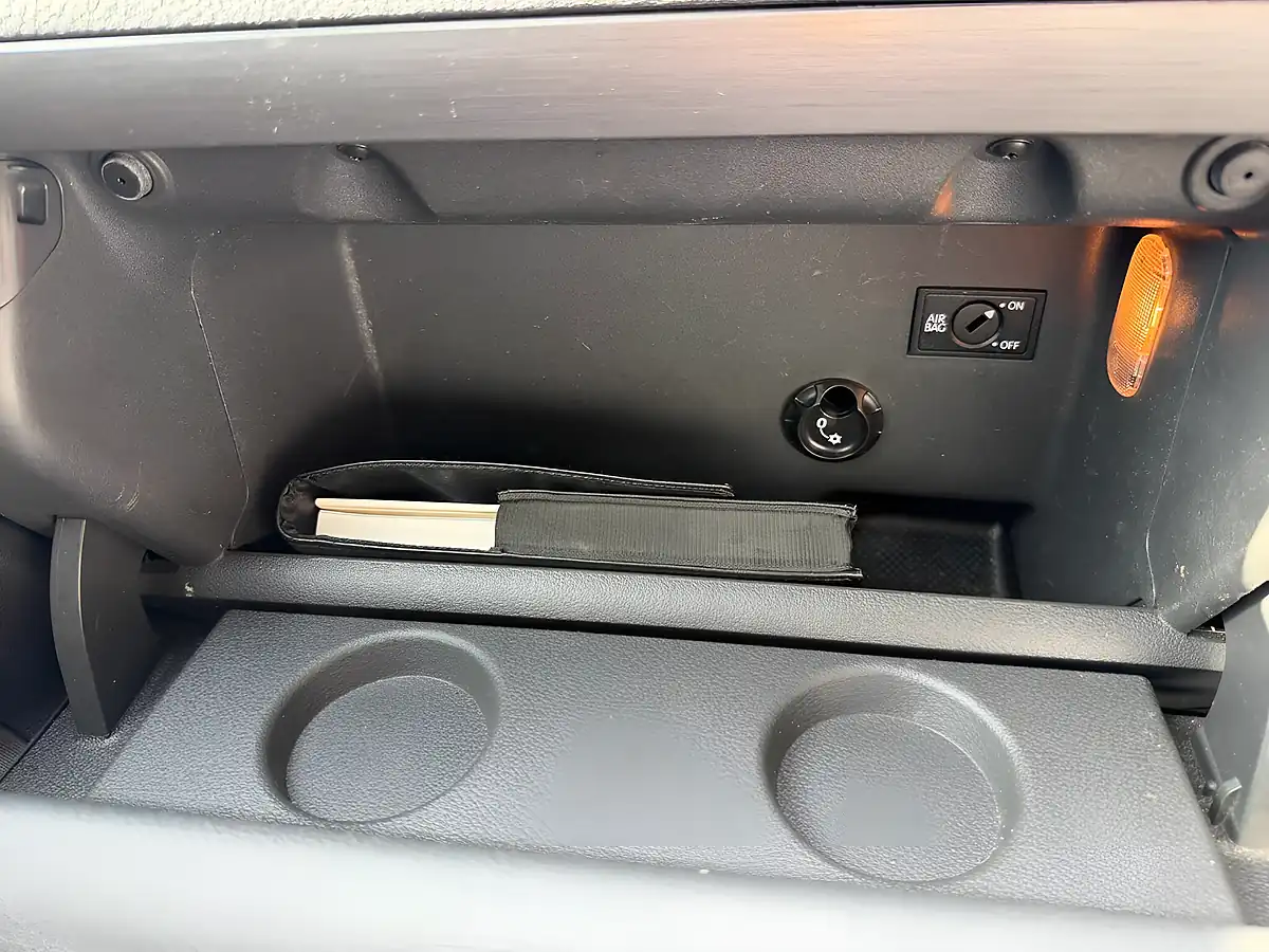 Used 2011 Volkswagen Touran Se Silver - Interior and Exterior details 18