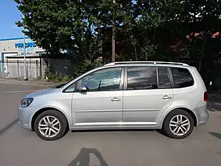 Used 2011 Volkswagen Touran Se Silver - Interior and Exterior details 5