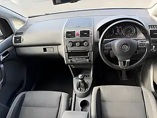 Used 2011 Volkswagen Touran Se Silver - Interior and Exterior details 9