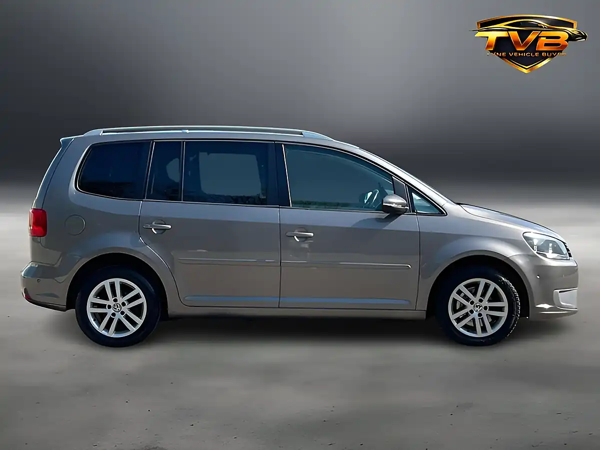 Used 2011 Volkswagen Touran Se Slate Grey - Interior and Exterior details 5
