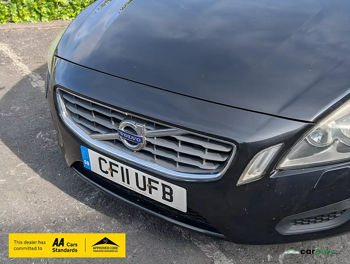 Used 2011 Volvo V60 Se Black - Interior and Exterior details 5