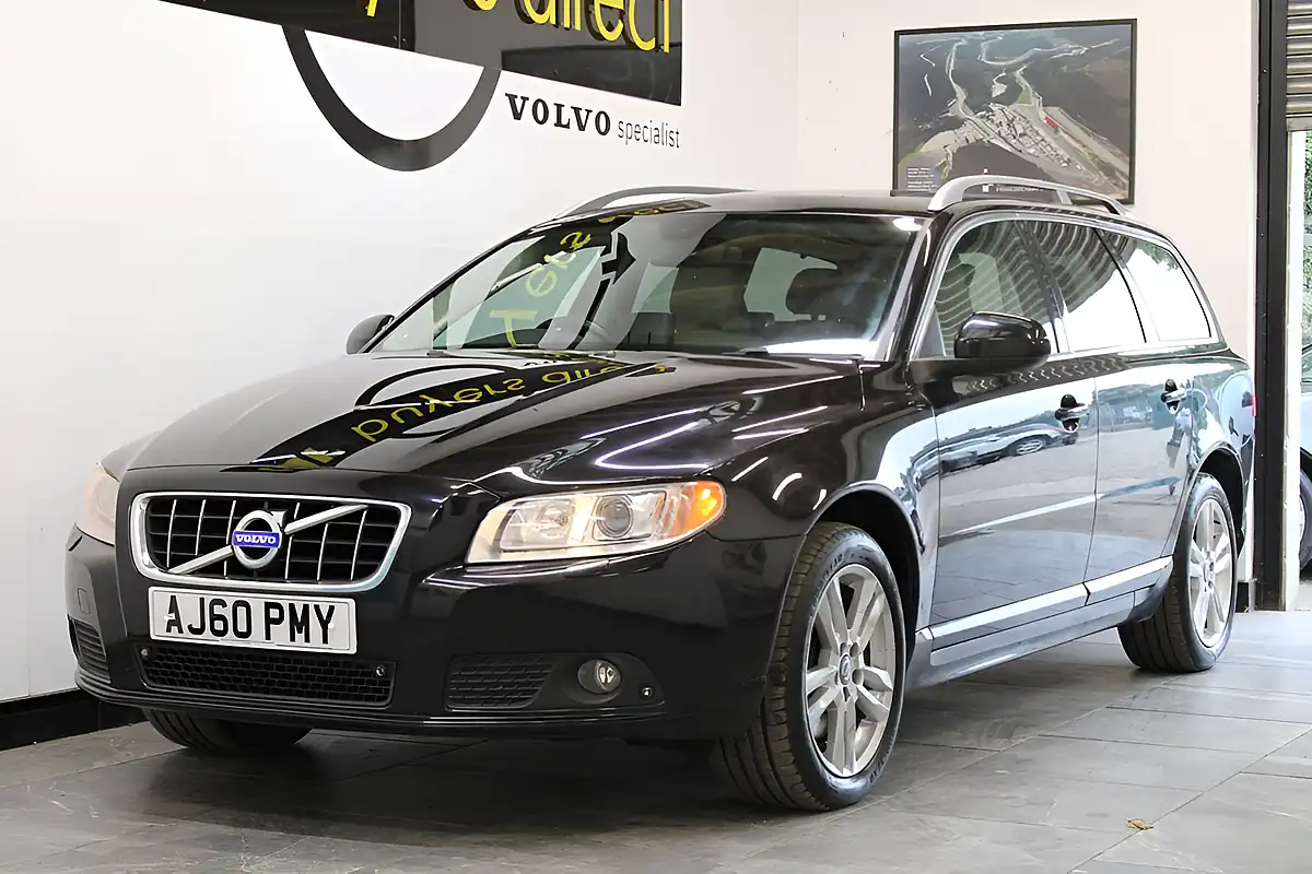 Used 2011 Volvo V70 Se Lux Black - Interior and Exterior details 13