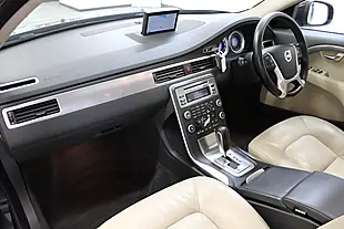 Used 2011 Volvo V70 Se Lux Black - Interior and Exterior details 14