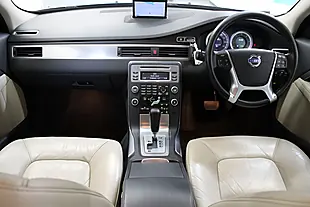Used 2011 Volvo V70 Se Lux Black - Interior and Exterior details 16