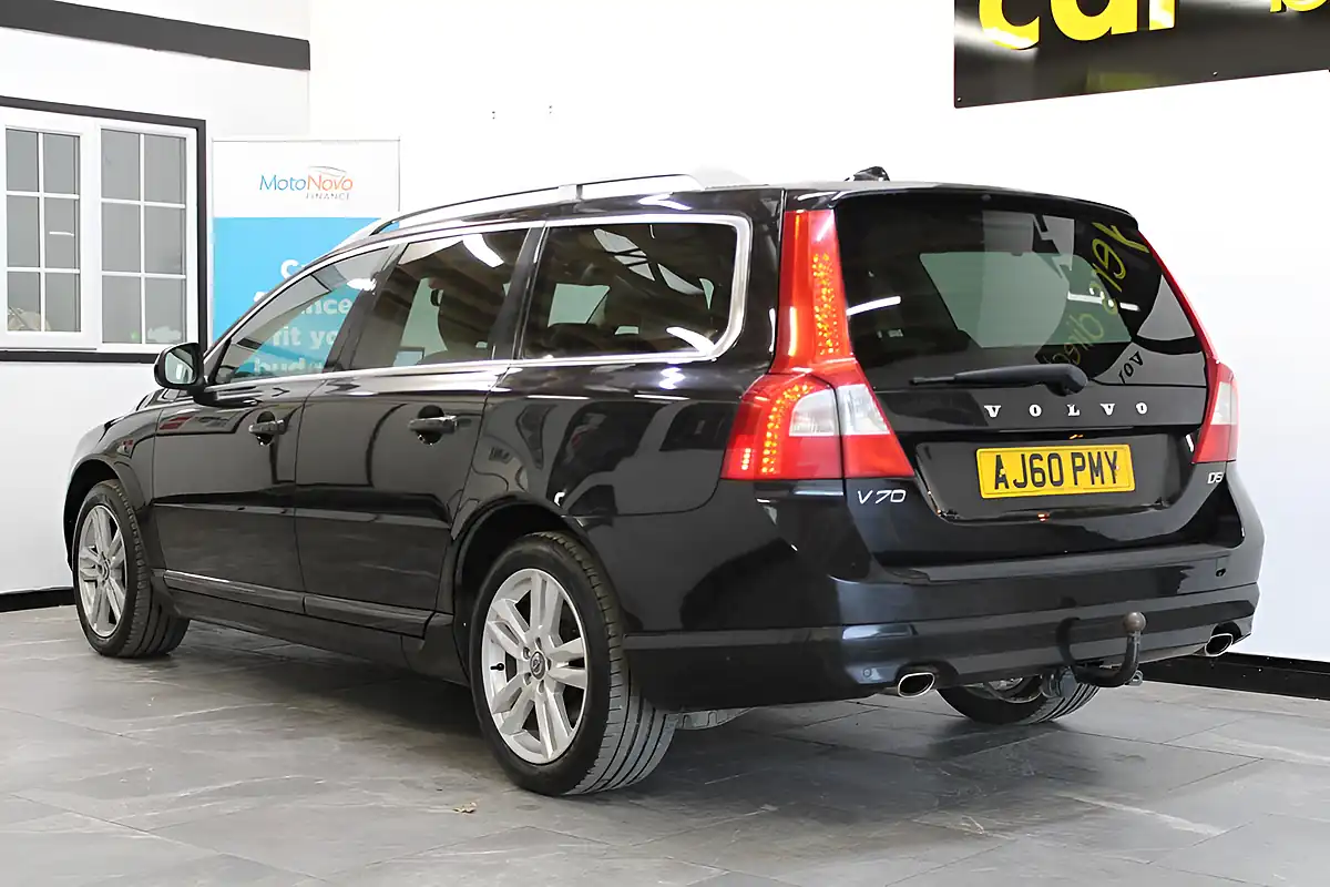 Used 2011 Volvo V70 Se Lux Black - Interior and Exterior details 3