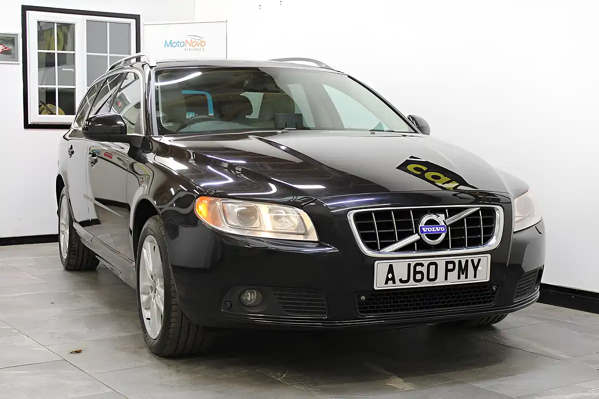 Used 2011 Volvo V70 Se Lux Black - Interior and Exterior details 4