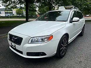 Used 2011 Volvo V70 Se Lux White - Interior and Exterior details 5