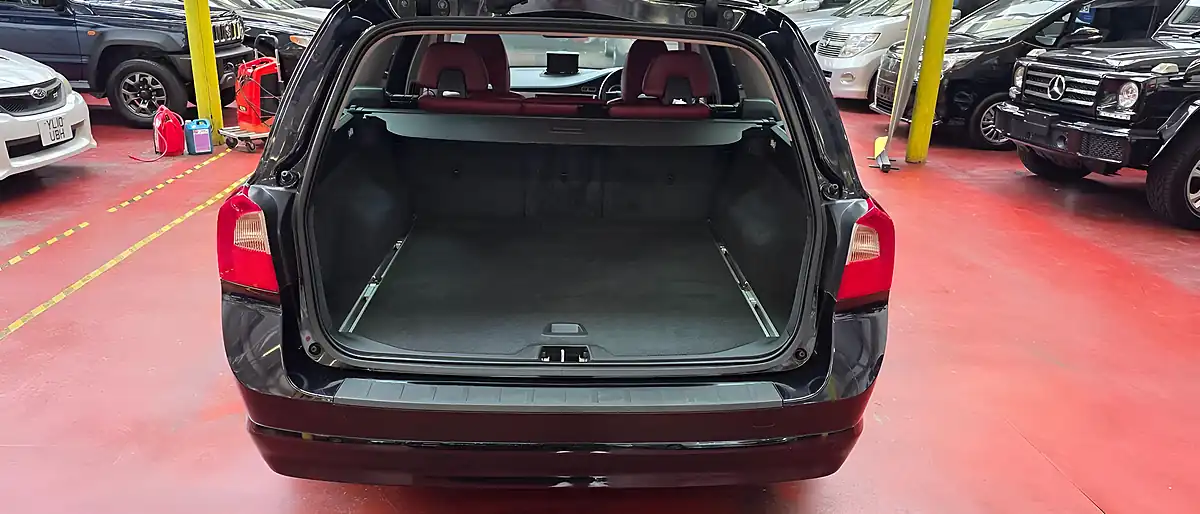 Used 2011 Volvo V70 Se Polestar Edition Black - Interior and Exterior details 16