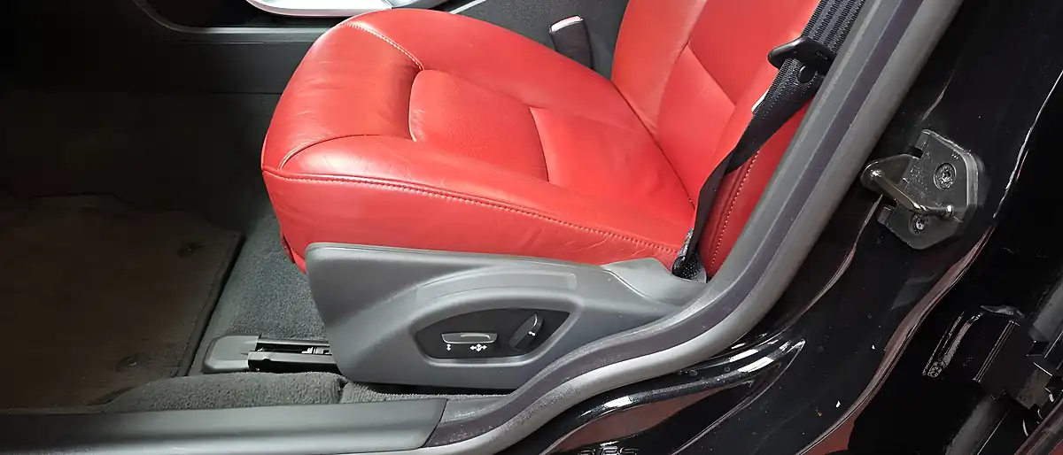 Used 2011 Volvo V70 Se Polestar Edition Red Leather Black - Interior and Exterior details 13