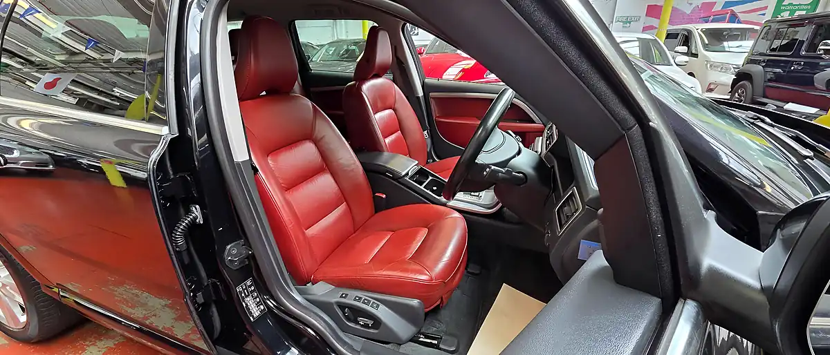 Used 2011 Volvo V70 Se Polestar Edition Red Leather Black - Interior and Exterior details 5