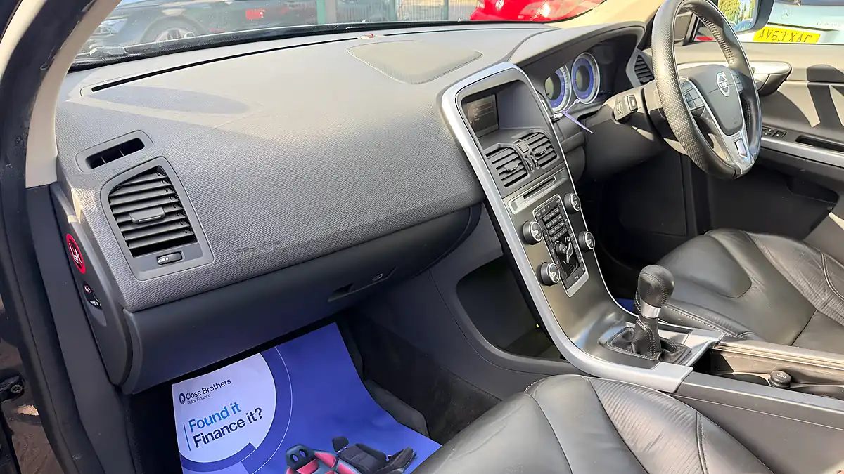 Used 2011 Volvo XC60 R-Design Grey - Interior and Exterior details 11