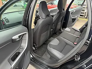 Used 2011 Volvo XC60 Se Black - Interior and Exterior details 13