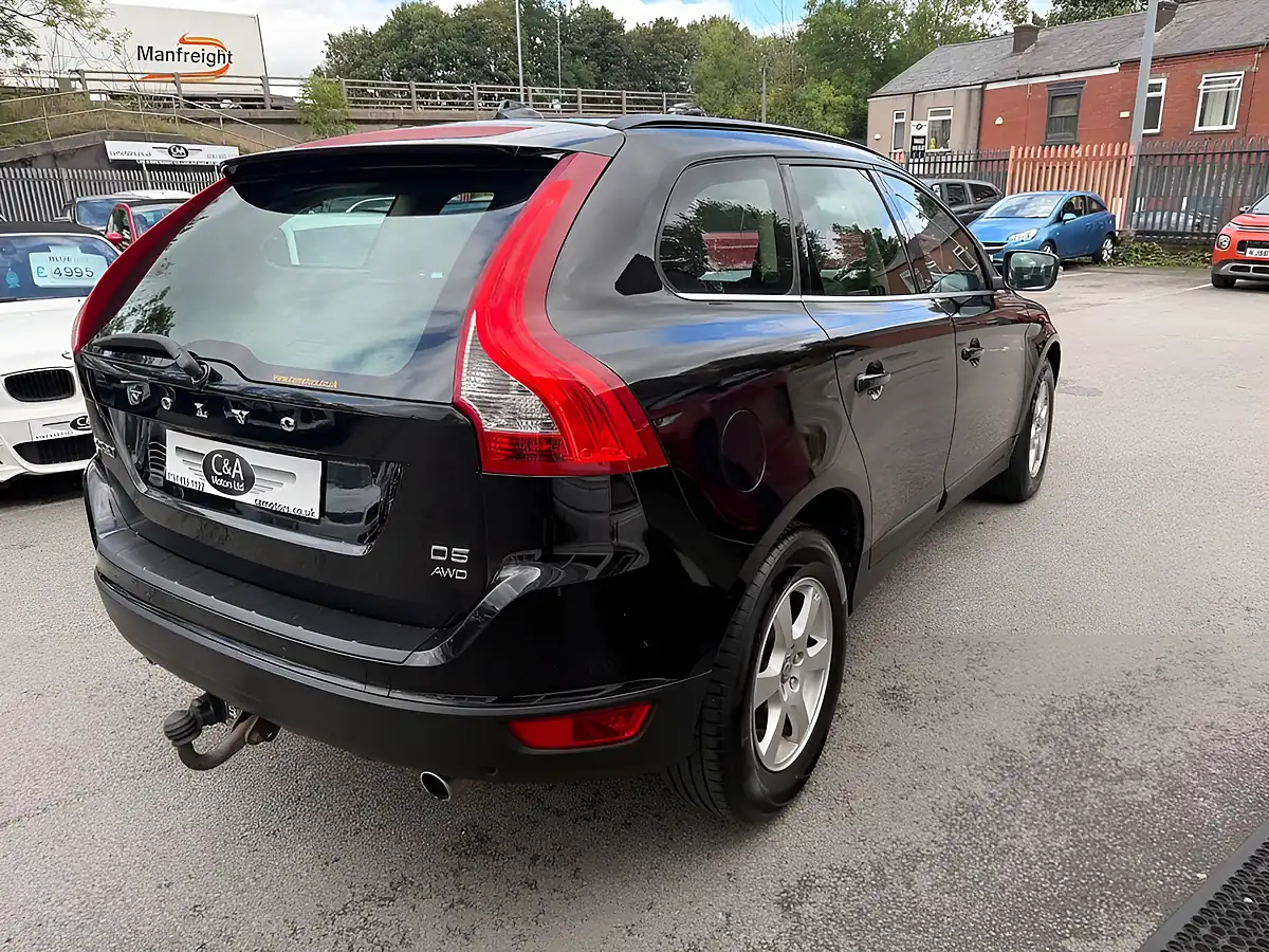 Used 2011 Volvo XC60 Se Black - Interior and Exterior details 8