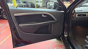 Used 2011 Volvo XC70 Se Black - Interior and Exterior details 14