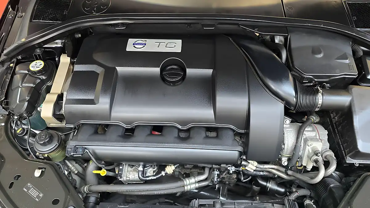 Used 2011 Volvo XC70 Se Black - Interior and Exterior details 15