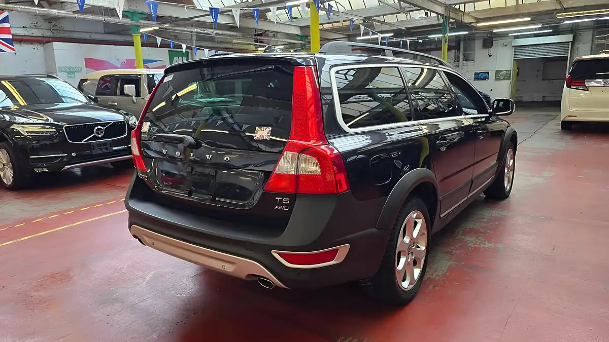 Used 2011 Volvo XC70 Se Black - Interior and Exterior details 3