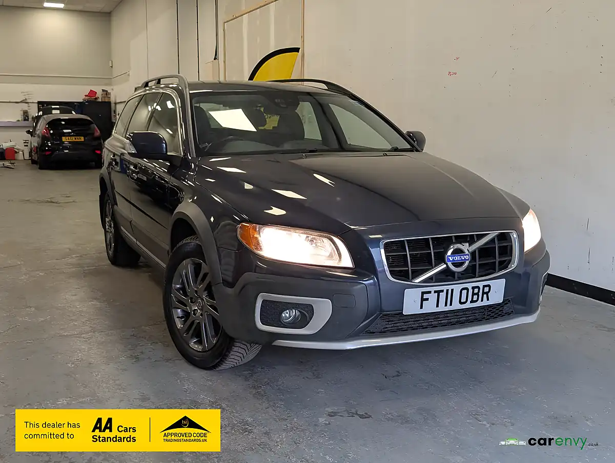 Used 2011 Volvo XC70 Se Caspian Blue - Front View