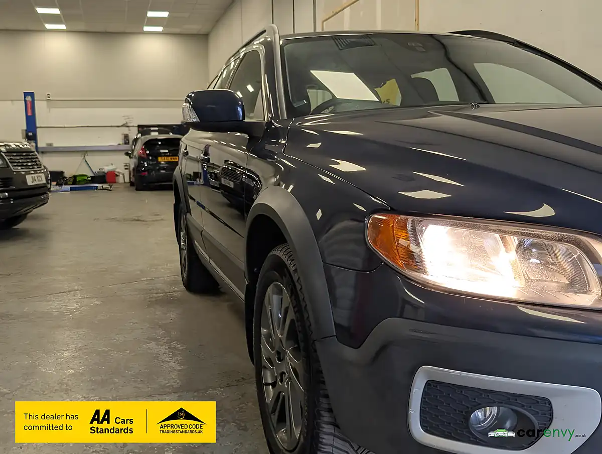 Used 2011 Volvo XC70 Se Caspian Blue - Interior and Exterior details 2