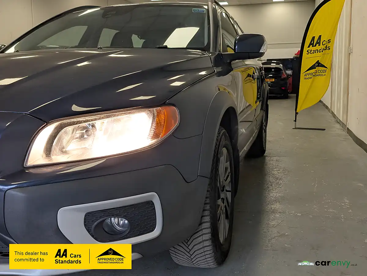Used 2011 Volvo XC70 Se Caspian Blue - Interior and Exterior details 5