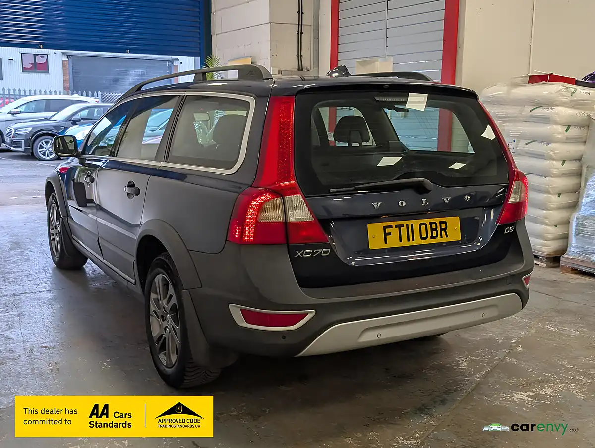 Used 2011 Volvo XC70 Se Caspian Blue - Interior and Exterior details 6