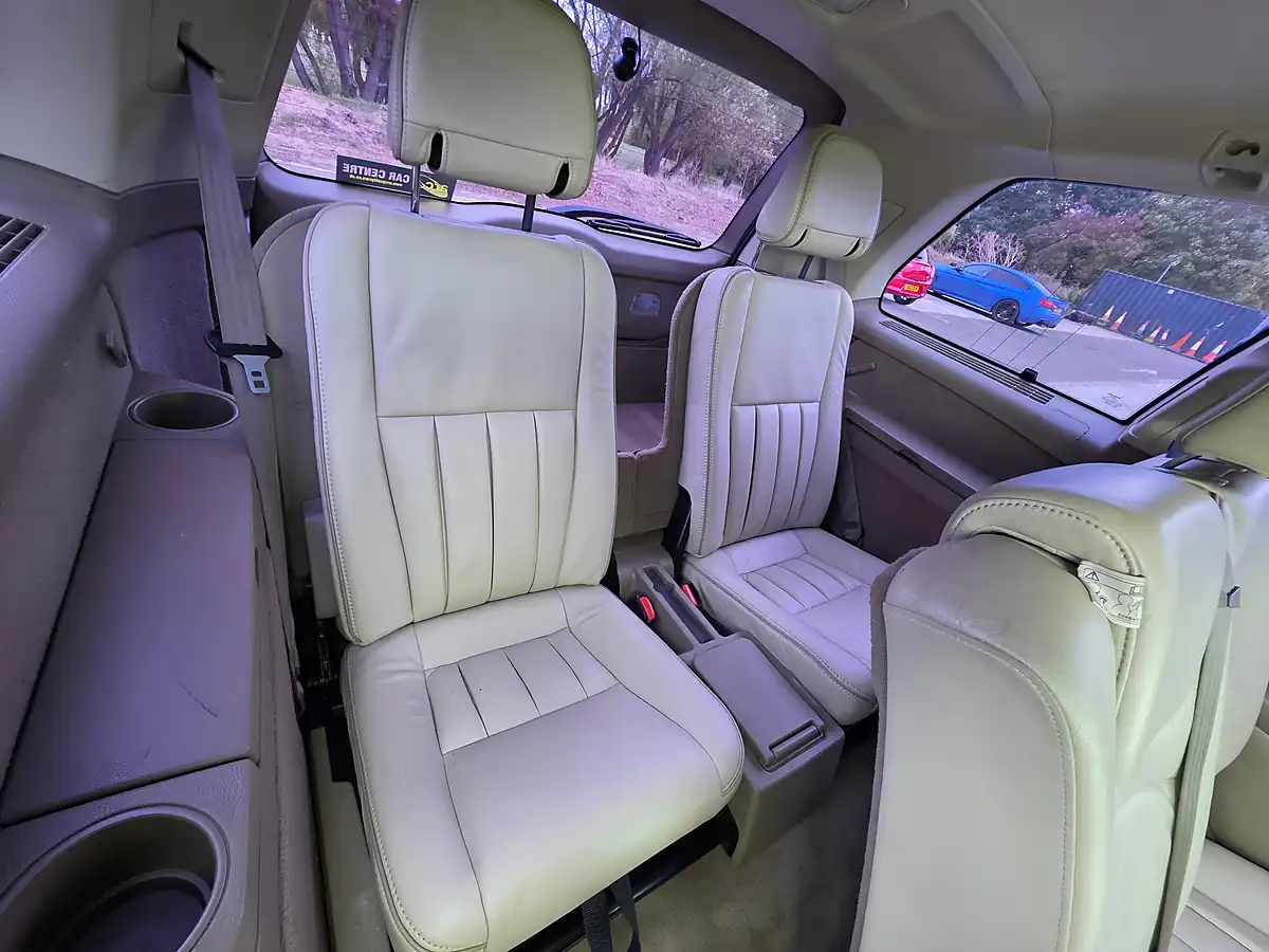 Used 2011 Volvo XC90 Se Lux AWD Black - Interior and Exterior details 11