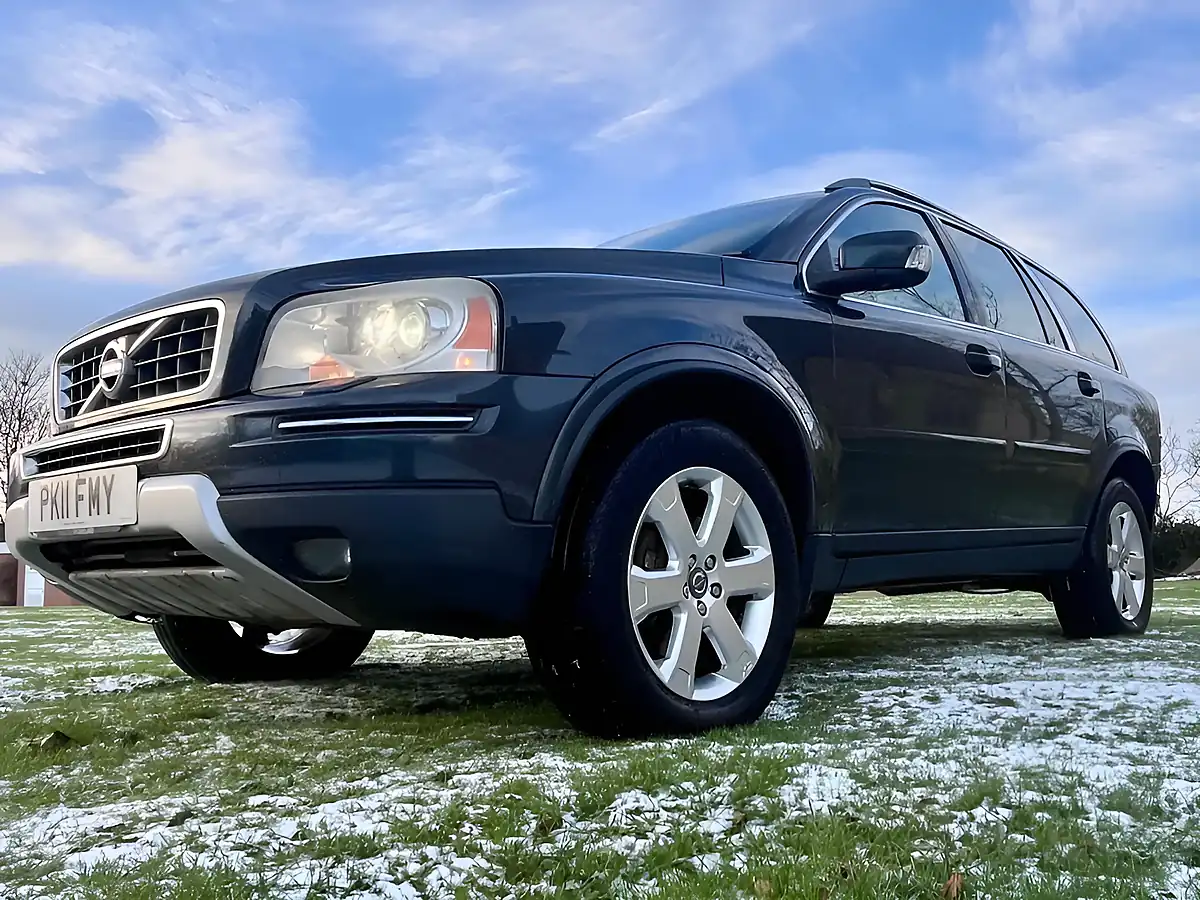 Used 2011 Volvo XC90 Se Lux Grey - Interior and Exterior details 8