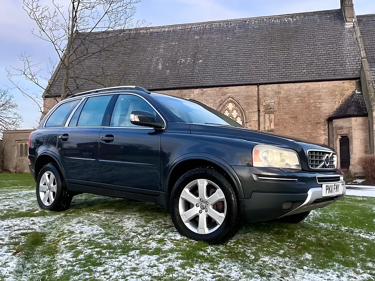 Used 2011 Volvo XC90 Se Lux Grey - Interior and Exterior details 9