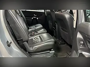 Used 2011 Volvo XC90 Silver - Interior and Exterior details 11