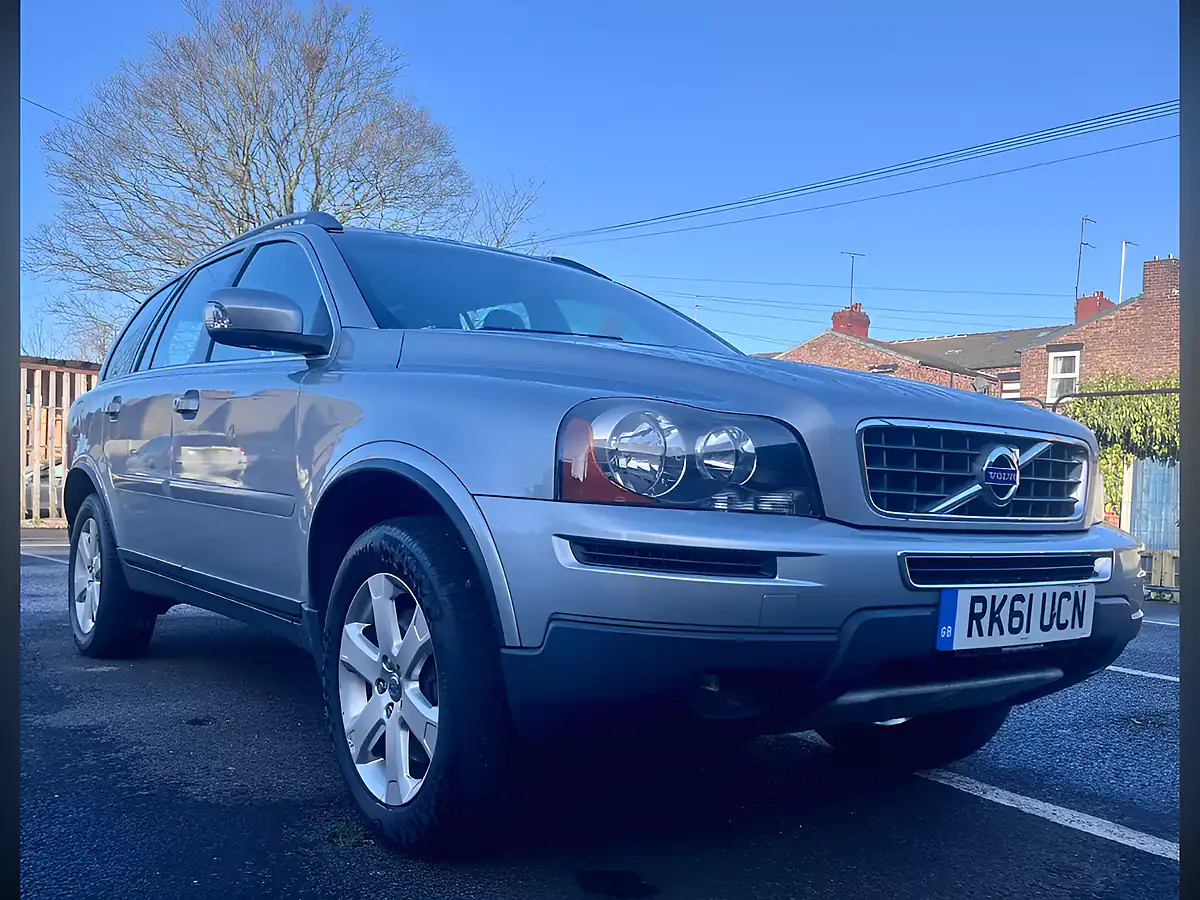 Used 2011 Volvo XC90 Silver - Interior and Exterior details 2