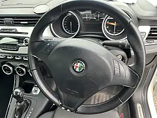 Used 2012 Alfa Romeo Giulietta White - Interior and Exterior details 10