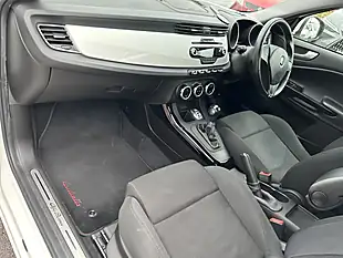 Used 2012 Alfa Romeo Giulietta White - Interior and Exterior details 14