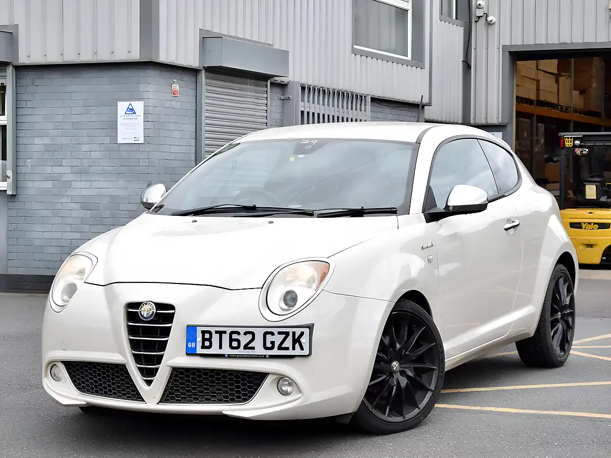 Used 2012 Alfa Romeo Mito Sportiva White - Interior and Exterior details 3