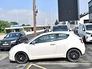 Used 2012 Alfa Romeo Mito Sportiva White - Interior and Exterior details 4