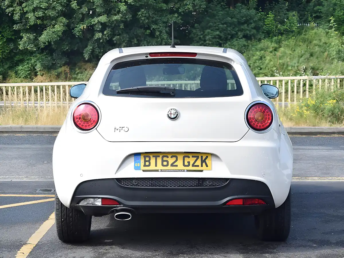 Used 2012 Alfa Romeo Mito Sportiva White - Interior and Exterior details 5