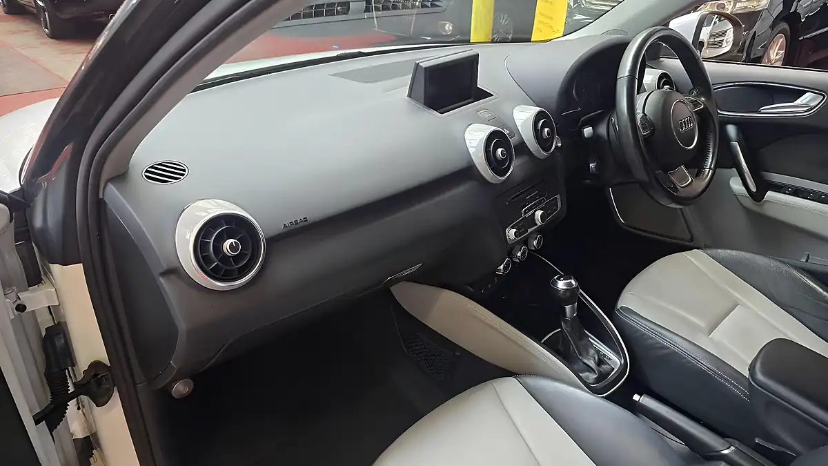 Used 2012 Audi A1 S Line Sportback White - Interior and Exterior details 10