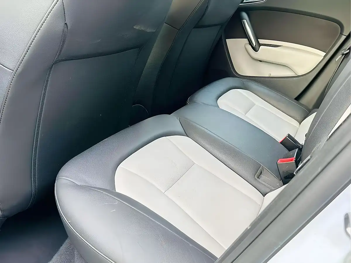 Used 2012 Audi A1 Sport Sportback S Tronic Blue - Interior and Exterior details 17