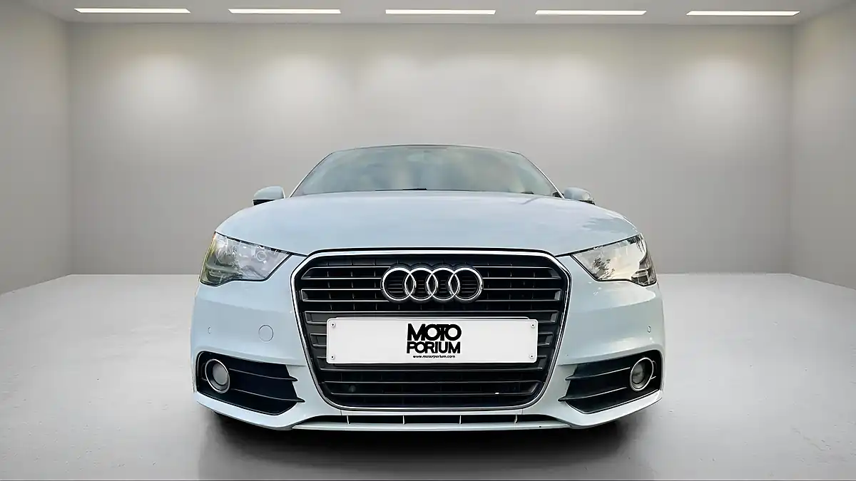 Used 2012 Audi A1 Sport Sportback S Tronic Blue - Interior and Exterior details 7
